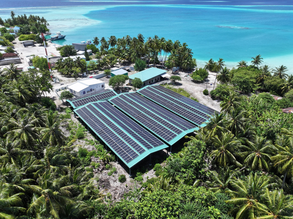 再添30岛！绿光新能源累计为马尔代夫68个岛屿微电网提供光伏气象站